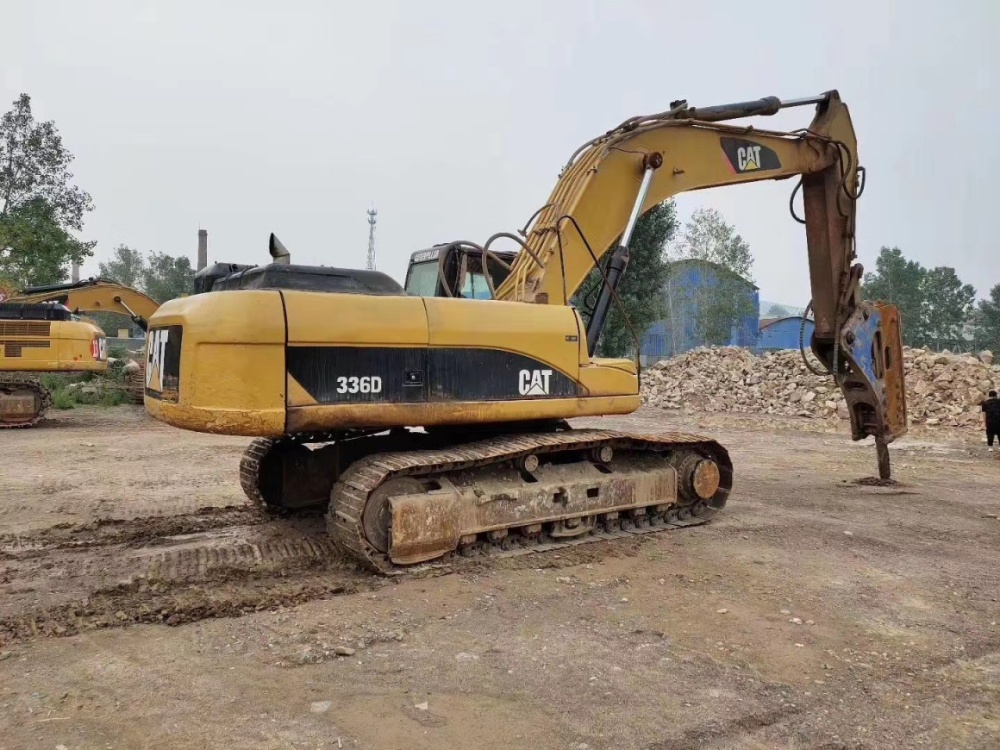 卡特336挖掘机租赁 助力室外装饰装潢工程高效推进